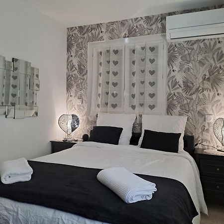 Apartament Les Pieds Dans L'Eau Sainte-Marie-la-Mer Zewnętrze zdjęcie