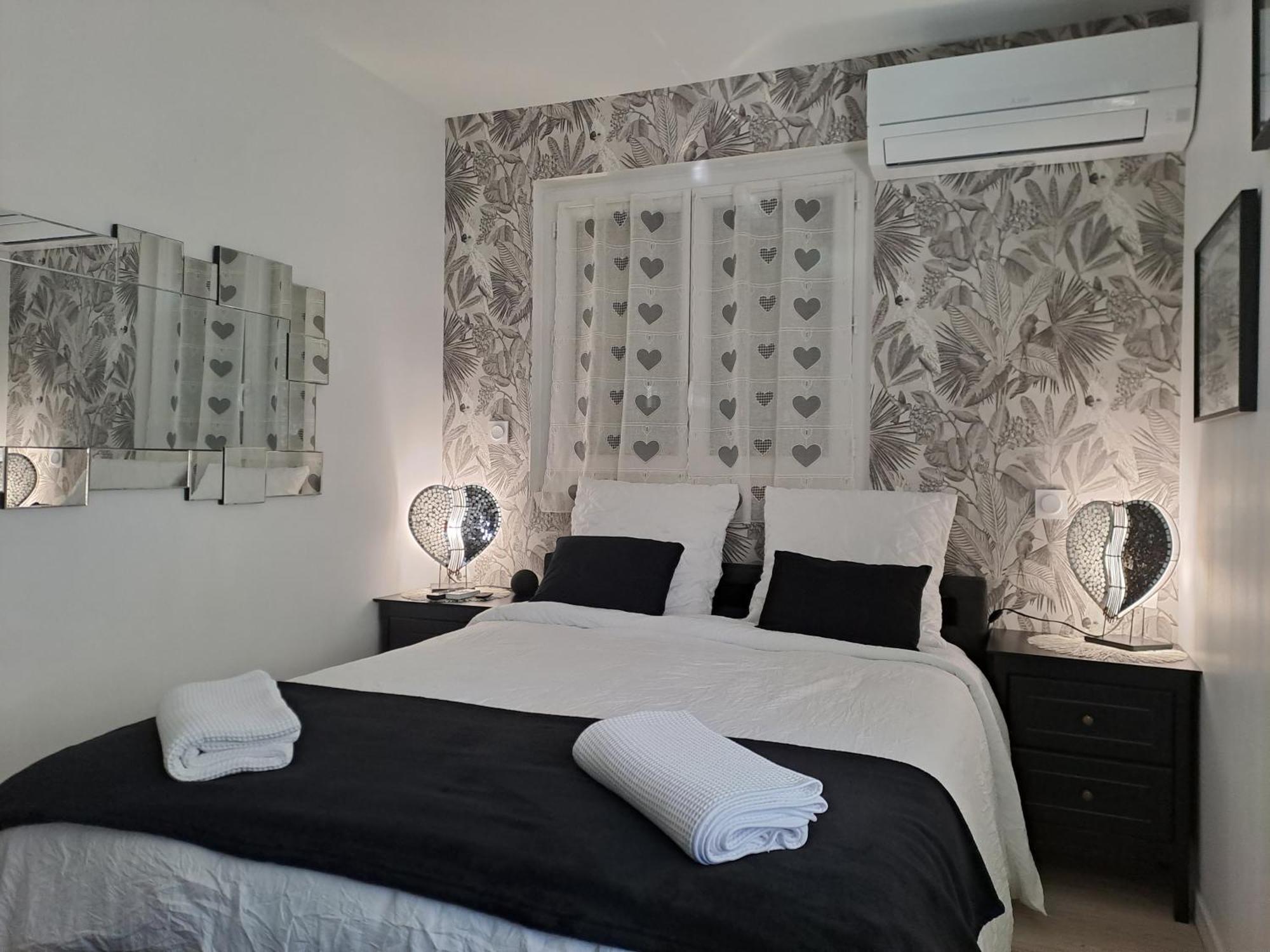 Apartament Les Pieds Dans L'Eau Sainte-Marie-la-Mer Zewnętrze zdjęcie